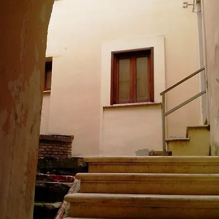 Casa Vacanze San Nilo Nyaraló Rossano